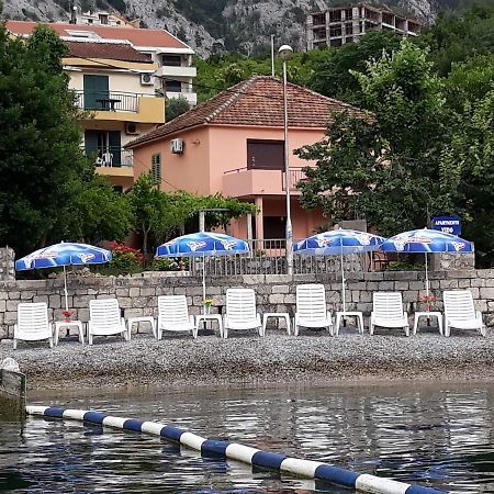 Apartments Vido Kotor Exteriör bild