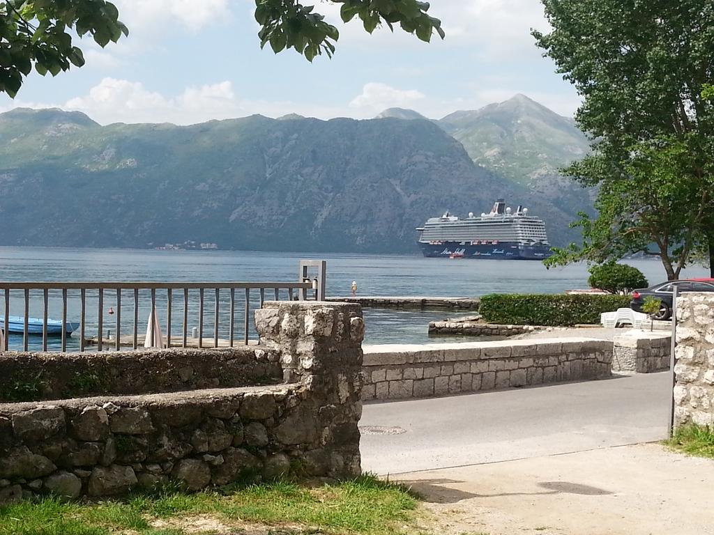 Apartments Vido Kotor Exteriör bild